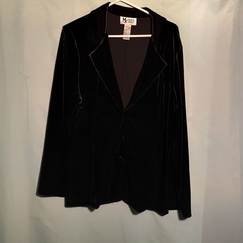 Vintage Maggie Sweet Black Velvet Blazer – Button Front – Size XL
